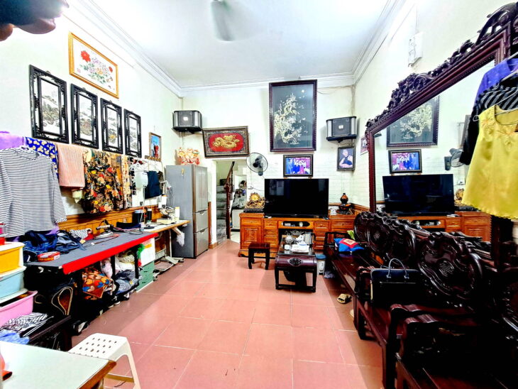 Bán gấp ngõ ô tô, nở hậu, Khương Trung, Thanh Xuân, DT 45m2, 3 tầng, giá 6,75 tỷ.