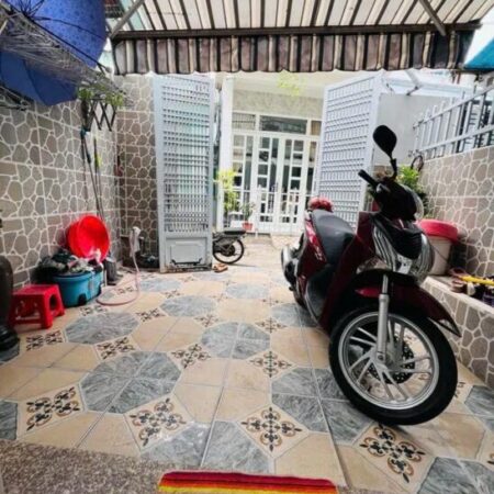 Bán nhà 2 lầu DT 44m2, hẻm 3 gác đường 265, Phường Hiệp Phú, Thủ Đức, 4.8 tỷ