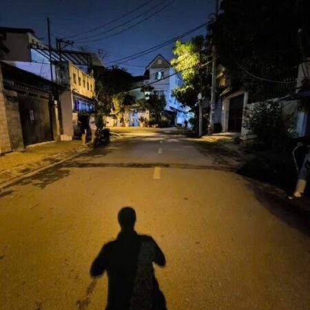 Bán căn nhà 89.5m2 mặt tiền đường Trịnh Hoài Đức, Phường Hiệp Phú, Quận 9 cũ, Thủ Đức, 11tỷ.