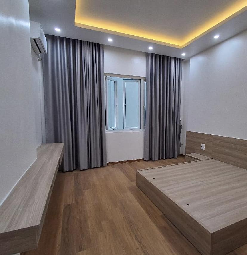 Bán nhà Hoàng Mai, 1 nhà ra ô tô tránh, 36m2, 3.7 tỷ
