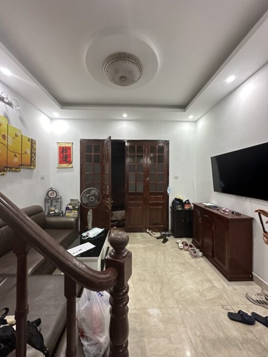 BÁN NHÀ HOÀNG QUỐC VIỆT DIỆN TÍCH 40M2 X 4 TẦNG – GIÁ 15.6 TỶ – TRUG TÂM PHỐ VÍP CẦU GIẤY.