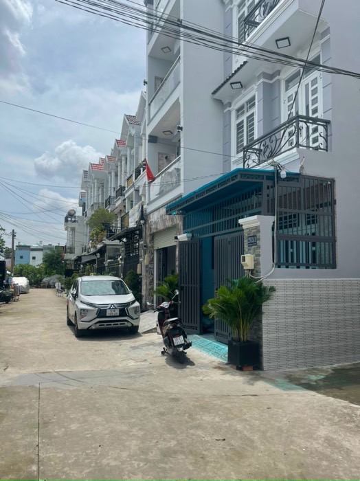HẺM 2279 NHÀ 2 MẶT HẺM XE HƠI 3 TẦNG MỚI KENG THỊ TRẤN NHÀ BÈ – 51M2 – 5TY1.