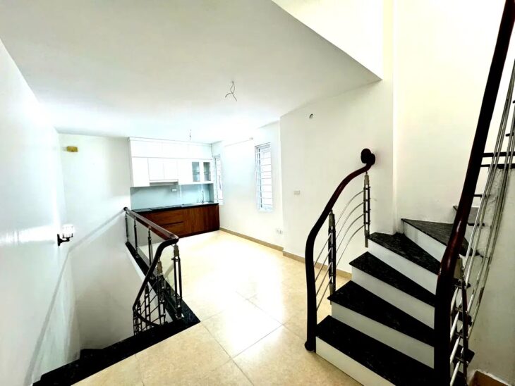 Hàng Hót. Bán nhà Mỹ Đình, Nam Từ Liêm diện tích 45m2, mặt tiền 4m, Ngõ rộng gần phố.