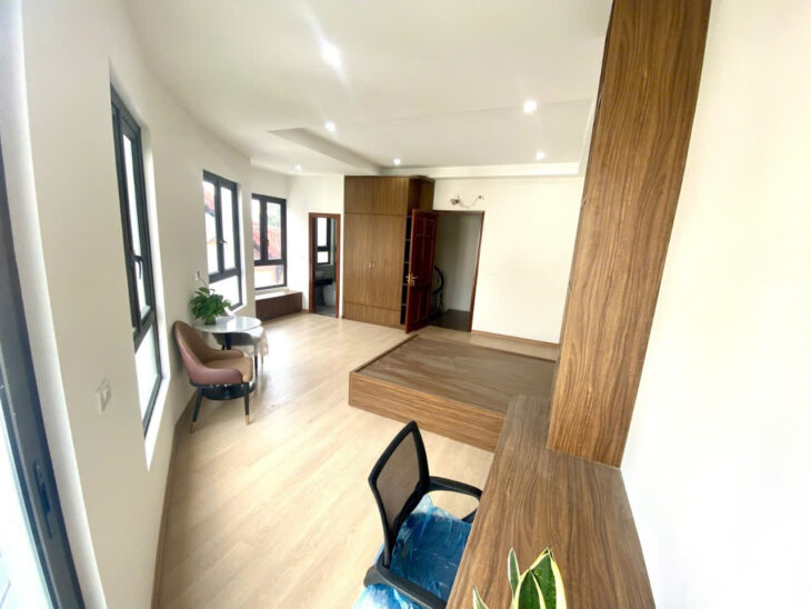 Cần Bán Nhanh! Nhà Ngọc Thụy Long Biên, 40m², 6 Tầng, Thang máy, 3PN, Full nội thất, giá tốt!