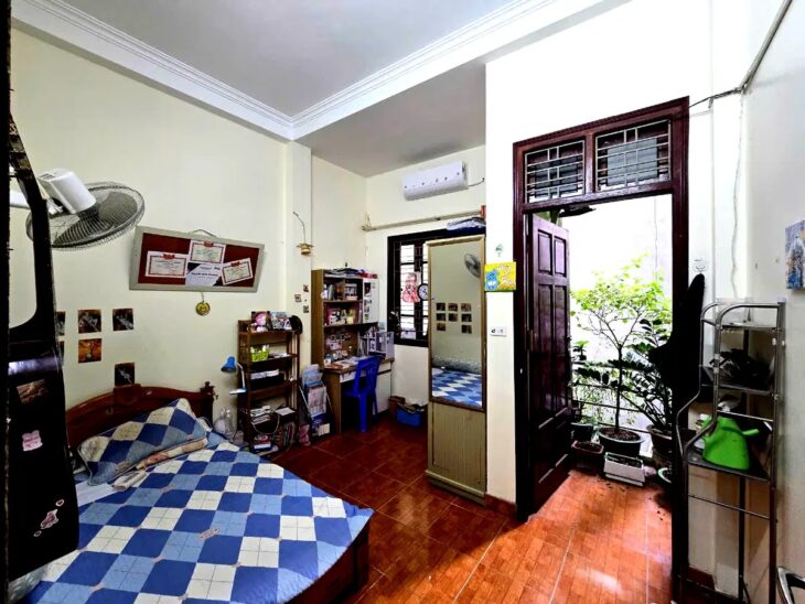 Hoa khôi Thiên Hiền, Nam Từ Liêm diện tích 48m2, mặt tiền 4m, Gần phố, nhà đẹp ở ngay.