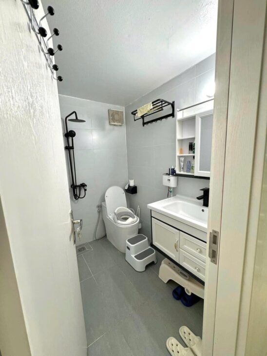 Nhà đẹp Lô góc 42m2 – mặt tiền 5.7m Phú Đô – Bao full nội thất – Giá 8 tỷ có TL
