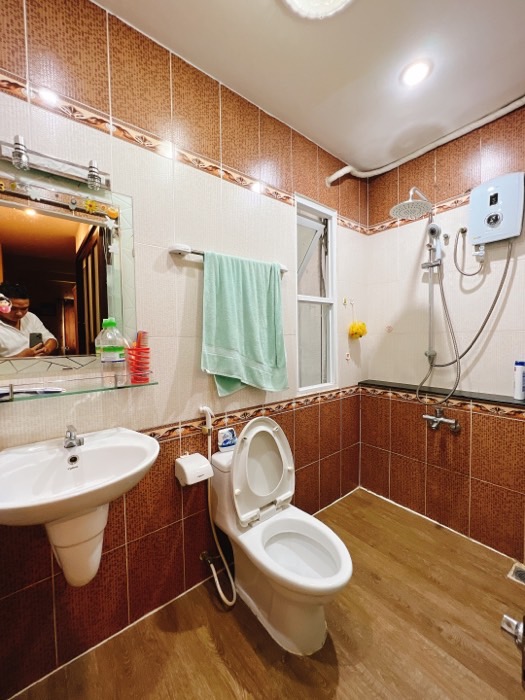 MẶT TIỀN ĐƯỜNG SỐ VĨNH HỘI NGANG 3,5 DÀI 13 M ĐÚC MỚI 3 TẤM Q4