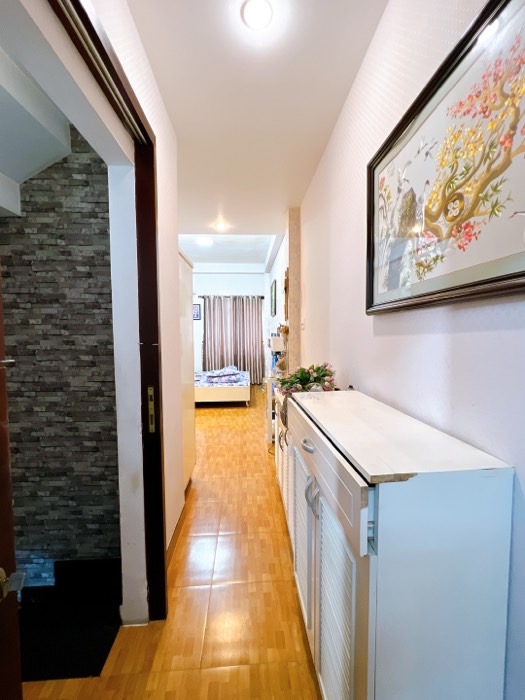 MẶT TIỀN ĐƯỜNG SỐ VĨNH HỘI NGANG 3,5 DÀI 13 M ĐÚC MỚI 3 TẤM Q4