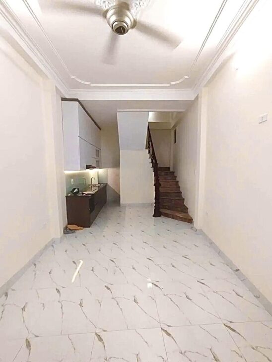 Bán gấp căn nhà giá tốt nhất Quận Cầu Giấy, 30m2 x 5 tầng, nở hậu, 2 thoáng – Giá 6.35 tỷ