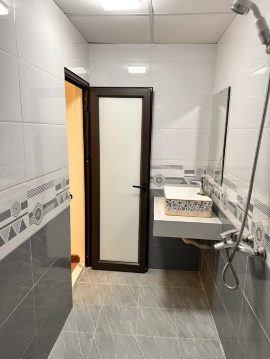 Bán gấp căn nhà giá tốt nhất Quận Cầu Giấy, 30m2 x 5 tầng, nở hậu, 2 thoáng – Giá 6.35 tỷ