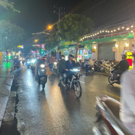 Bán nhà mặt tiền 2 tầng 14x70m giá 73 tỷ Đường Nguyễn Văn Quá