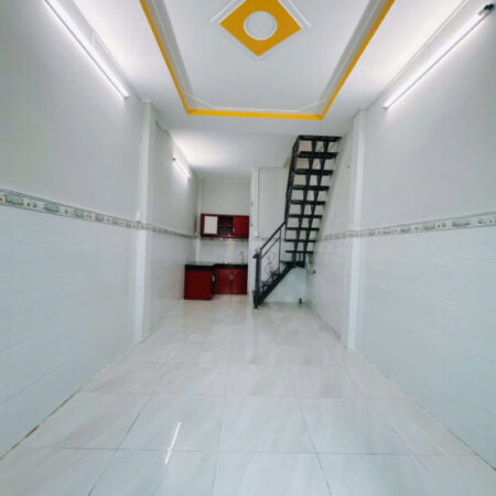 Hẻm 1/ Tôn Đản Q 4 NGANG 3 X 10 – 2 TẤM CÓ 2 TỶ