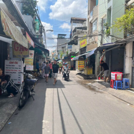 Mặt tiền kinh doanh VIP Đoàn Văn Bơ ngay chợ Cầu Cống, chợ Kho 4 – Diện tích rộng – Giá tốt – Thu