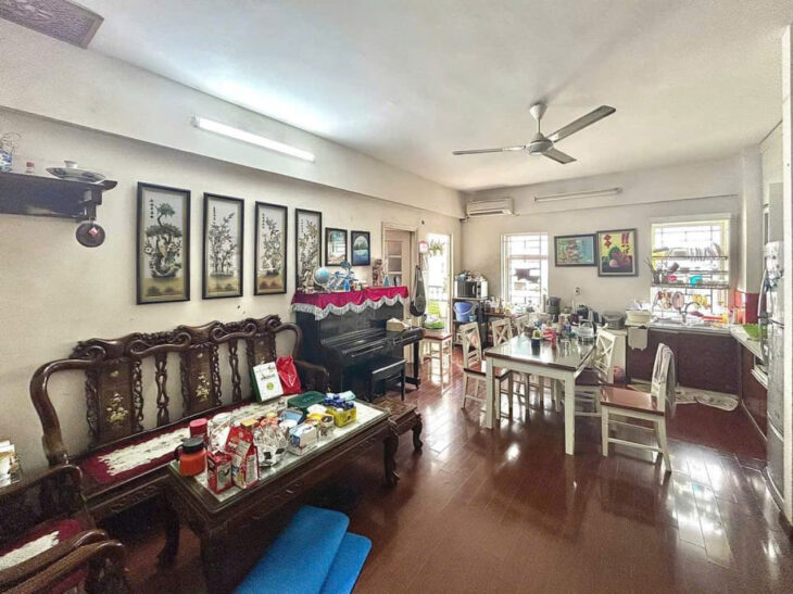 Bán căn OTCT2 DN2 Bắc Linh Đàm giá 5x tỷ 3PN 2WC đầy đủ nội thất