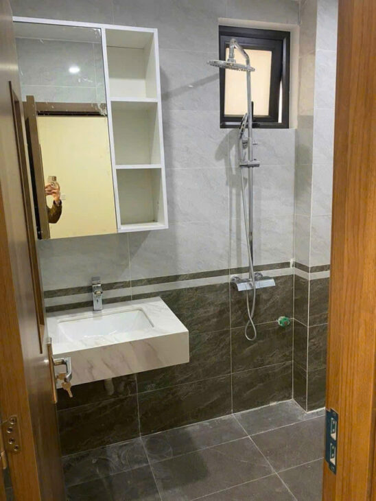 Bán nhanh nhà Ba Đình, 50mx7 tầng THANG MÁY, ngõ thông, nhỉnh 11 tỷ.