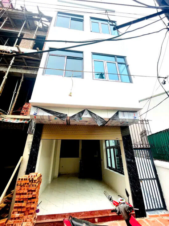 BÁN NHÀ PHỐ NGỌC THỤY- LONG BIÊN 65M2, 3 TẦNG, MẶT TIỀN 4.6M, 10.4 TỶ.