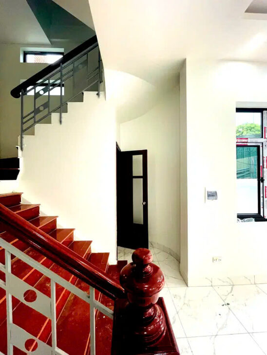 BÁN NHÀ PHỐ NGỌC THỤY- LONG BIÊN 65M2, 3 TẦNG, MẶT TIỀN 4.6M, 10.4 TỶ.