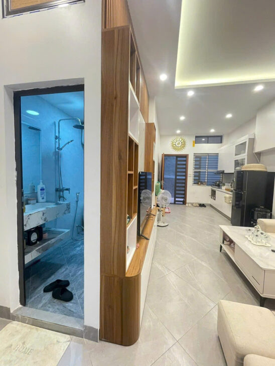 Hàng hiếm Tây Hồ – 40m2 chỉ 7.7 tỷ – phố Tây – cách ô tô tránh hơn 50m.