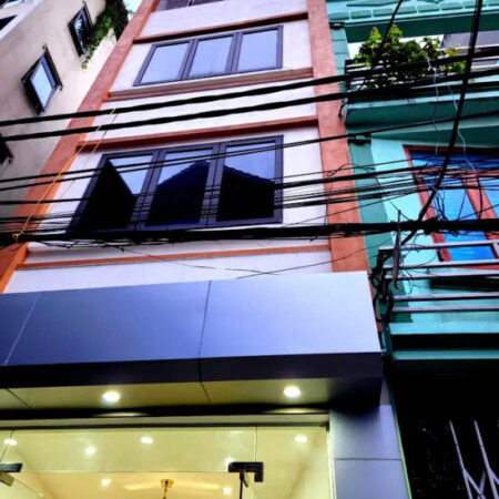 NHÀ ĐẸP- Ô TÔ ĐỖ CỬA PHỐ BÁT KHỐI- LONG BIÊN, 31M2, 4 TẦNG,MT 3.5M, 5.2 TỶ.