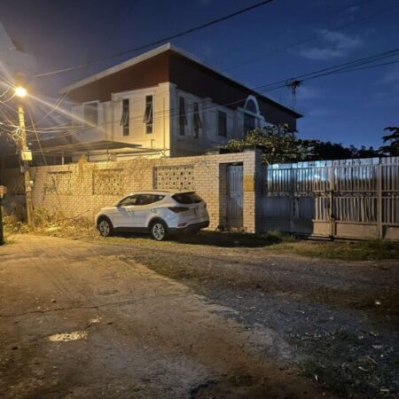 NHÀ NGAY NHÀ VĂN HÓA THIẾU NHI – HẺM XE HƠI VÔ NHÀ – CÁCH CHỢ HÓC MÔN 200M – ĐI BỘ RA SIÊU THỊ