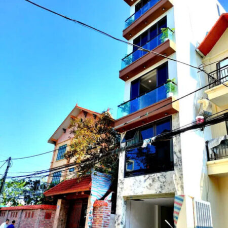 NHÀ ĐẸP- MẶT PHỐ BÁT KHỐI- LONG BIÊN,57M2,6 TẦNG, MẶT TIỀN 4M,11 TỶ,Ô TÔ CHÁNH- KINH DOANH.