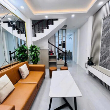 BÁN NHÀ LẠC LONG QUÂN – 32M2 – 7,85 TỶ – TRUNG TÂM – NGÕ THÔNG – CỐT NHÀ DÂN XÂY – AN SINH CỰC