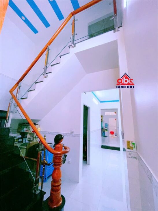 NP999 nhà 1 trệt 1 lầu, kết cấu kiên cố phù hợp mua đầu tư làm văn phòng, ở gia đình