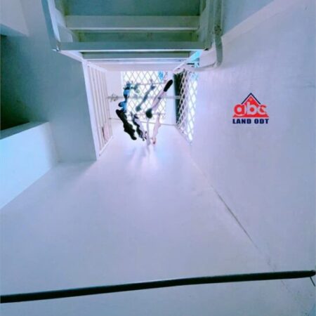 NP999 nhà 1 trệt 1 lầu, kết cấu kiên cố phù hợp mua đầu tư làm văn phòng, ở gia đình