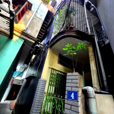 NGỌC THỤY NHÀ ĐẸP 58/65M2, 3 TẦNG, MT 6.8M,5.7 TỶ, VIEW VƯỜN HOA.