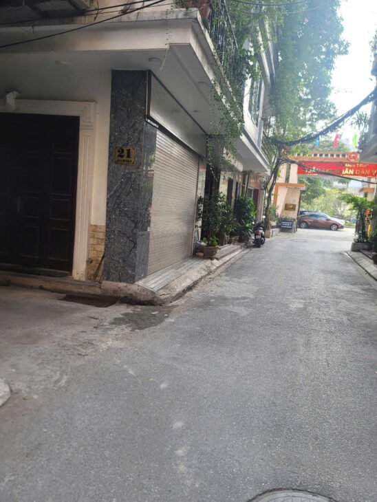 Siêu Hiếm ,Bán nhà Ngọc Thụy Long Biên 30m2 nhỉnh 6 tỷ, oto tải tránh, vài bước ra chợ, trường học,