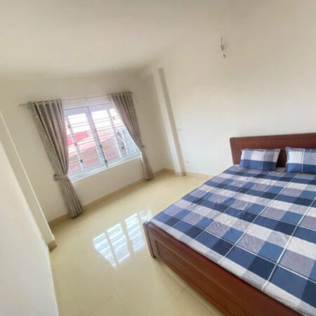 Bán nhà Cát Linh KCBT, ngõ nông, nhà đẹp, đầy đủ công năng 4.8 tỷ.
