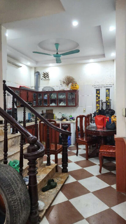 BÁN NHÀ ĐẸP ĐƯỜNG LÁNG – NGÕ RỘNG, Ô TÔ ĐỂ TRONG NHÀ – GIÁ 13.3 TỶ