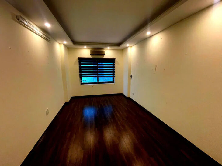 NHÀ ĐẸP- Ở LUÔN PHỐ NGÔ GIA TỰ- LONG BIÊN ,30/46M2, 4 TẦNG, MT 3.5M, 4.85 TỶ.