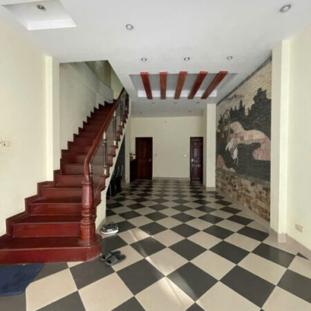 Bán nhà HOÀNG HOA THÁM 50m2 x 5 tầng chỉ nhỉnh 10 T. Ô tô tránh , ngõ thông, kinh doanh đỉnh .trung