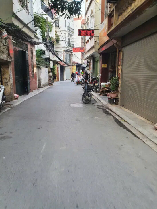 NHÀ MỚI PHỐ NGUYỄN SƠN- LONG BIÊN,NGÕ Ô TÔ,38M2,6 TẦNG, MT 6.6M, 10.5 TỶ.