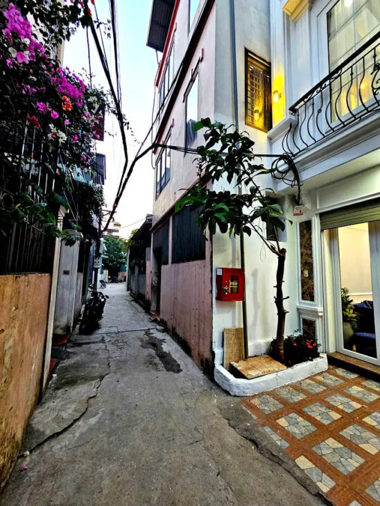 BÁN NHÀ RIÊNG PHỐ BÁT KHỐI- LONG BIÊN, 40M2, 4 TẦNG, MT 4M, 6.25 TỶ.
