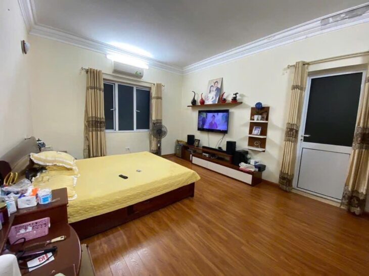 CẦU GIẤY – SIÊU PHẨM BIỆT THỰ NHÀ VƯỜN – Ô TÔ QUA NHÀ – NGÕ THÔNG – GẦN PHỐ – CHỈ HƠN 130TR/M2