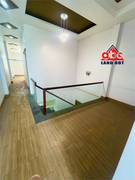 NP973 bán nhà mặt tiền kinh doanh. kết cấu 1 lầu. pháp lý sổ hồng riêng. giao liền