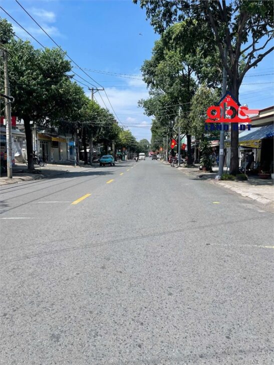 NP973 bán nhà mặt tiền kinh doanh. kết cấu 1 lầu. pháp lý sổ hồng riêng. giao liền