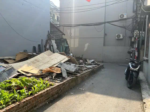 Bán Đất Phú Thượng 42m MT 5 m, Ô tô, Lô góc, phù hợp xây tòa vp, ccmn 7.6 tỷ.