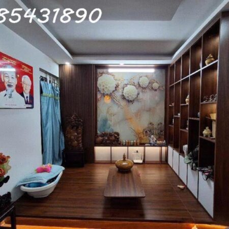 Bán nhà đẹp hơn hoa hậu, phố Kim Giang, Hoàng Mai, xe con cách nhà hơn 20m, gần trường Thăng Long,