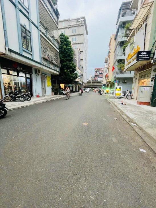 B.ÁN NHÀ NGÕ 168 NGUYỄN XIỂN NHÀ 2 MẶT NGÕ RỘNG NHƯ PHỐ VIJ TRÍ VÀNG ĐỂ KINH DOANH