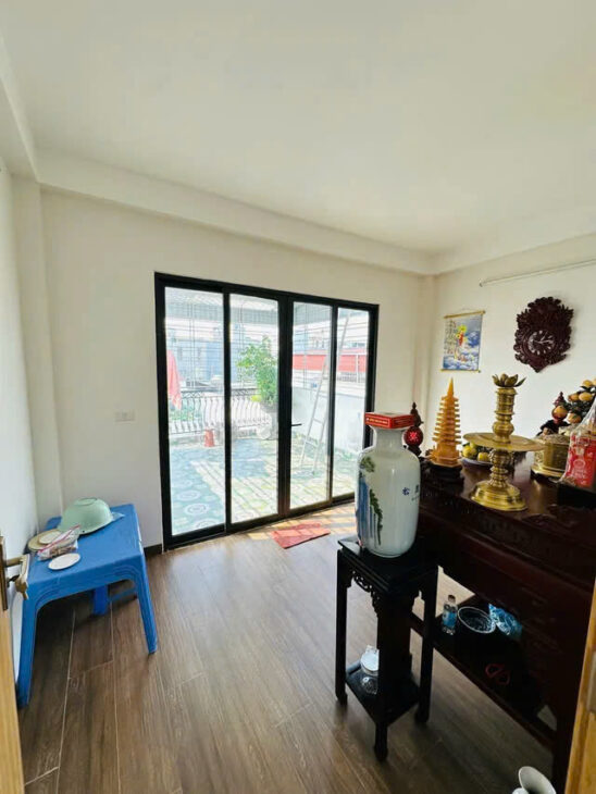 NHÀ MỚI PHỐ NGỌC THỤY- LONG BIÊN 7 TẦNG,THANG MÁY, Ô TÔ ĐỖ CỬA,35M2,MT 3.5M,9.8 TỶ.