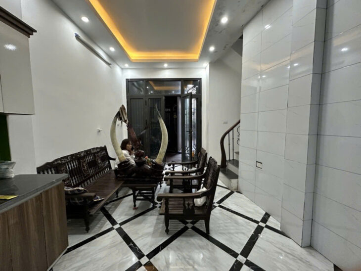 BÁN NHÀ 5 TẦNG TẠI ĐƯỜNG NGHĨA LỘ DT 33M2 CHỈ NHỈNH 3 TỶ – HÀNG HOT!