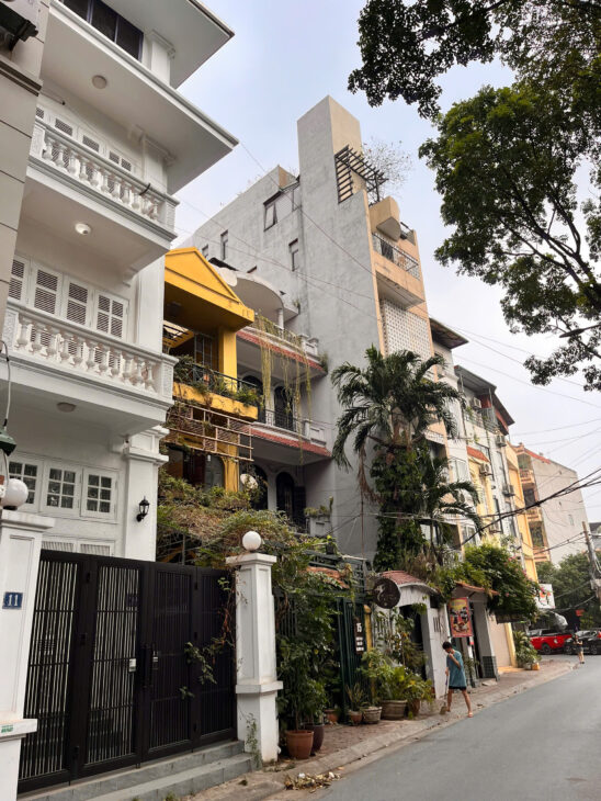 Vĩnh Phúc Ba Đình – ô tô vào nhà – diện tích rộng – KD VP – 2 thoáng – 125m chỉ 23 tỷ