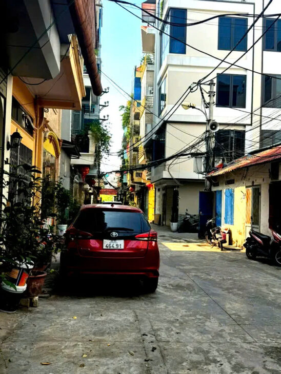 BÁN NHÀ ĐẸP- Ở LUÔN,ĐỦ NỘI THẤT, 43M2, 5 TẦNG,MT 3.5M, 7.9 TỶ, Ô TÔ ĐỖ CỬA NGỌC THỤY- LONG BIÊN