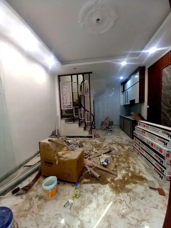 BÁN NHÀ MỚI PHỐ NGỌC TRÌ- LONG BIÊN, 31M2,5 TẦNG, MT 4M, 5.35 TỶ. Ô TÔ ĐỖ CỬA.