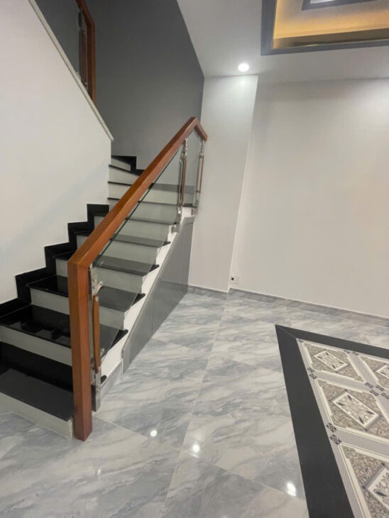 NHÀ MỚI ĐÓN TẾT, TT QUẬN 1, 50M2 4PN, HẺM THÔNG DÂN TRÍ – CHỈ 8.X TỶ