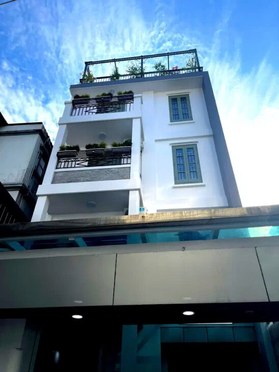 Bán nhà 79m², 5 tầng, 4PN, 5WC, Bồ Đề – Long Biên – 18 tỷ