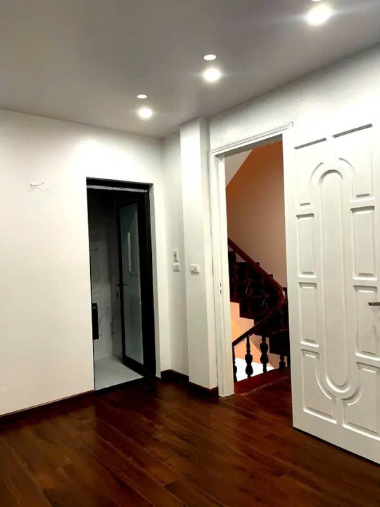 Bán nhà 79m², 5 tầng, 4PN, 5WC, Bồ Đề – Long Biên – 18 tỷ